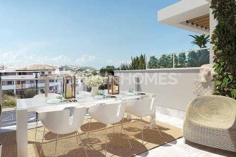 Продажа квартиры в Бенальмадена, Малага, Испания 2 спальни, 77м2 №104483 - фото 3