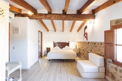Townhouse for sale Estellencs, Mallorca, Spain 8 bedrooms, 511 sq.m. No. 111865 - photo 15