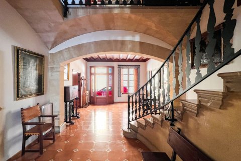 Townhouse for sale Llucmajor, Mallorca, Spain 8 bedrooms, 555 sq.m. No. 111862 - photo 7