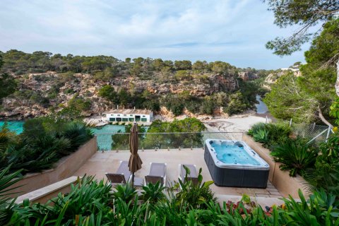Villa for sale Cala Pi, Mallorca, Spain 3 bedrooms, 165 sq.m. No. 111976 - photo 1