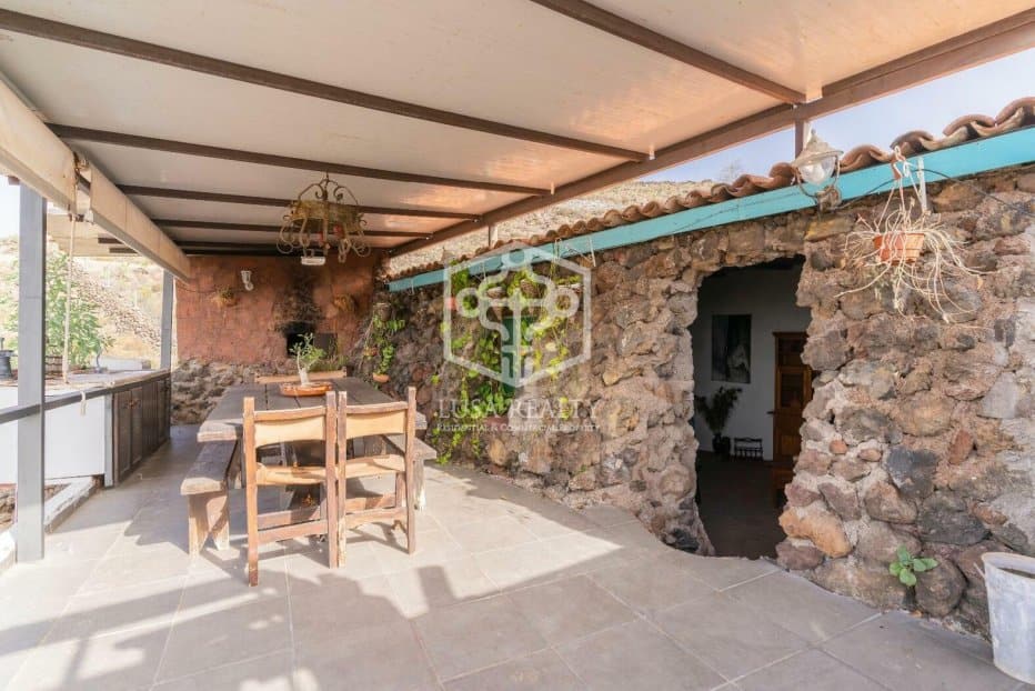 Villa in Guia de Isora, Tenerife, Spanien 8 Schlafzimmer, 300 m2 Nr. 94452