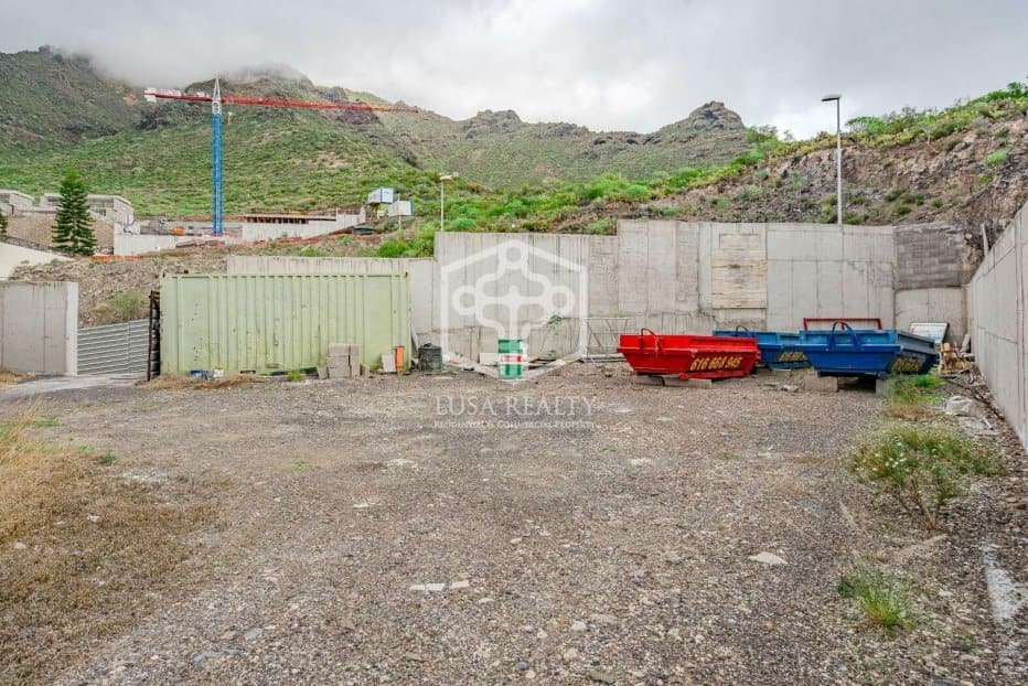 Villa a Adeje, Tenerife, Spagna 6 camere da letto, 845 mq. N° 94458