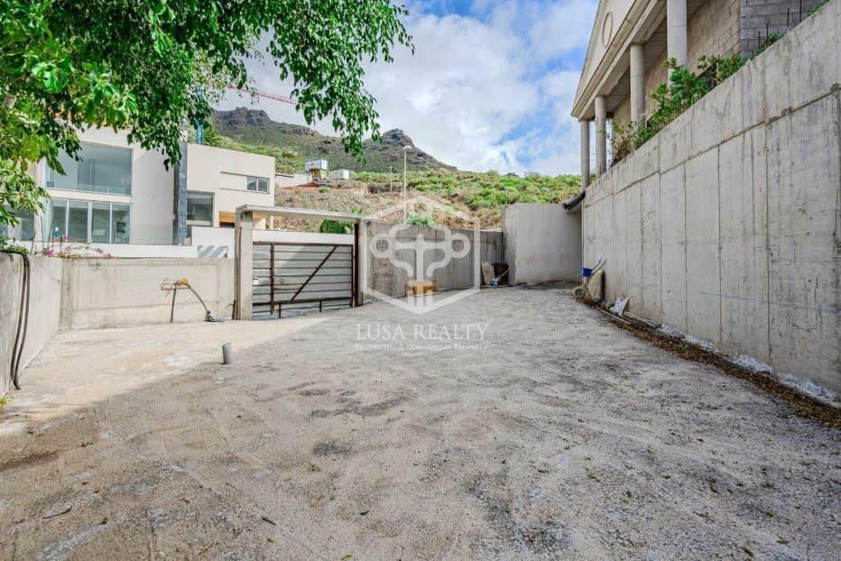 Villa a Adeje, Tenerife, Spagna 6 camere da letto, 845 mq. N° 94458