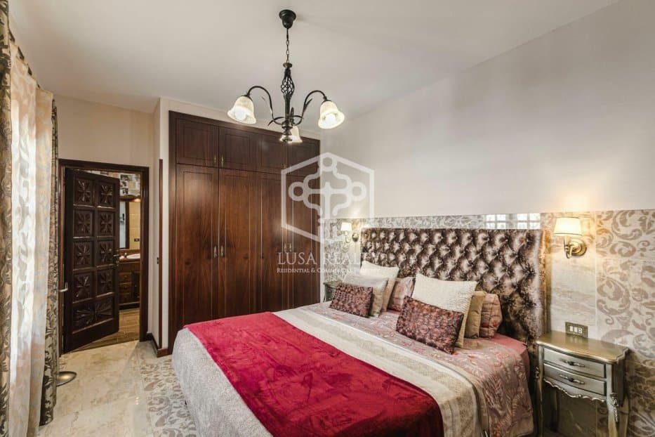 Commercial property à San Cristobal de La Laguna, Tenerife, Espagne 9 chambres, 980 m2 No. 94455