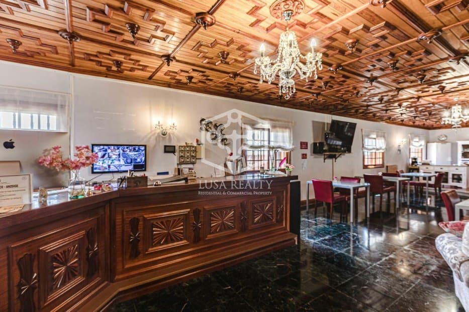 Commercial property à San Cristobal de La Laguna, Tenerife, Espagne 9 chambres, 980 m2 No. 94455