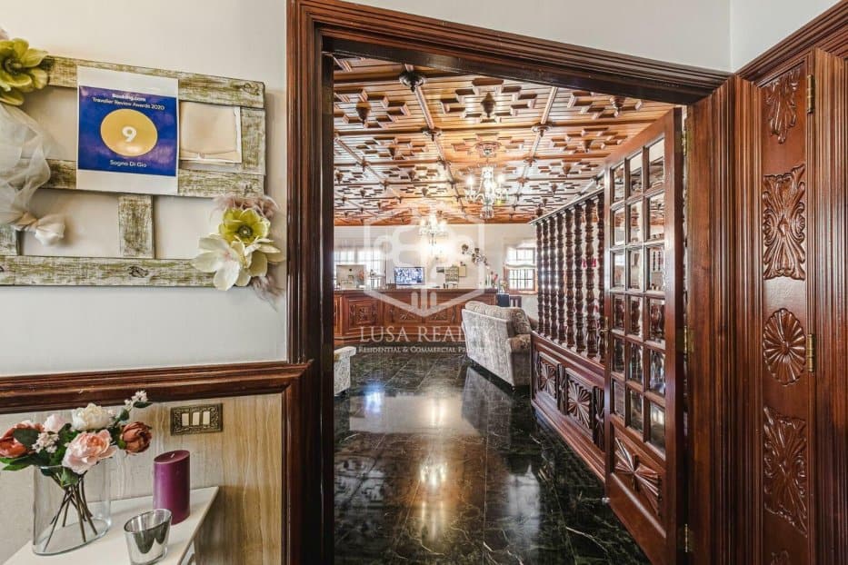 Commercial property à San Cristobal de La Laguna, Tenerife, Espagne 9 chambres, 980 m2 No. 94455
