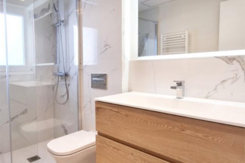 Продажа квартиры Мадрид, Испания 2 спальни, 91м2 №89242 - фото 8
