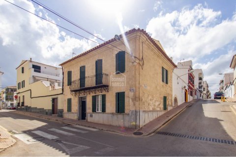 Townhouse for sale Es Castell, Menorca, Spain 7 bedrooms, 270 sq.m. No. 102146 - photo 12