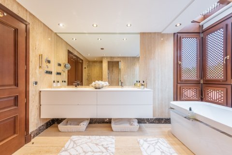 Duplex zum Verkauf Estepona, Malaga, Spanien 3 Schlafzimmer, 206 m2 Nr. 95873 - Foto 29