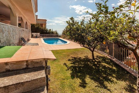 Hus till salu Sitges, Barcelona, Spanien 4 sovrum, 278 kvm. Nr. 53101 - foto 4