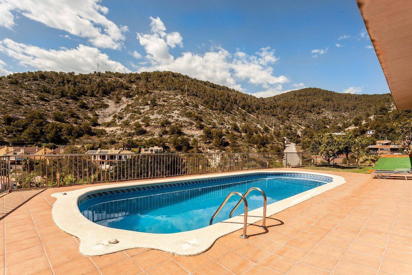 House à Sitges, Barcelona, Espagne 4 chambres, 278 m2 No. 53101