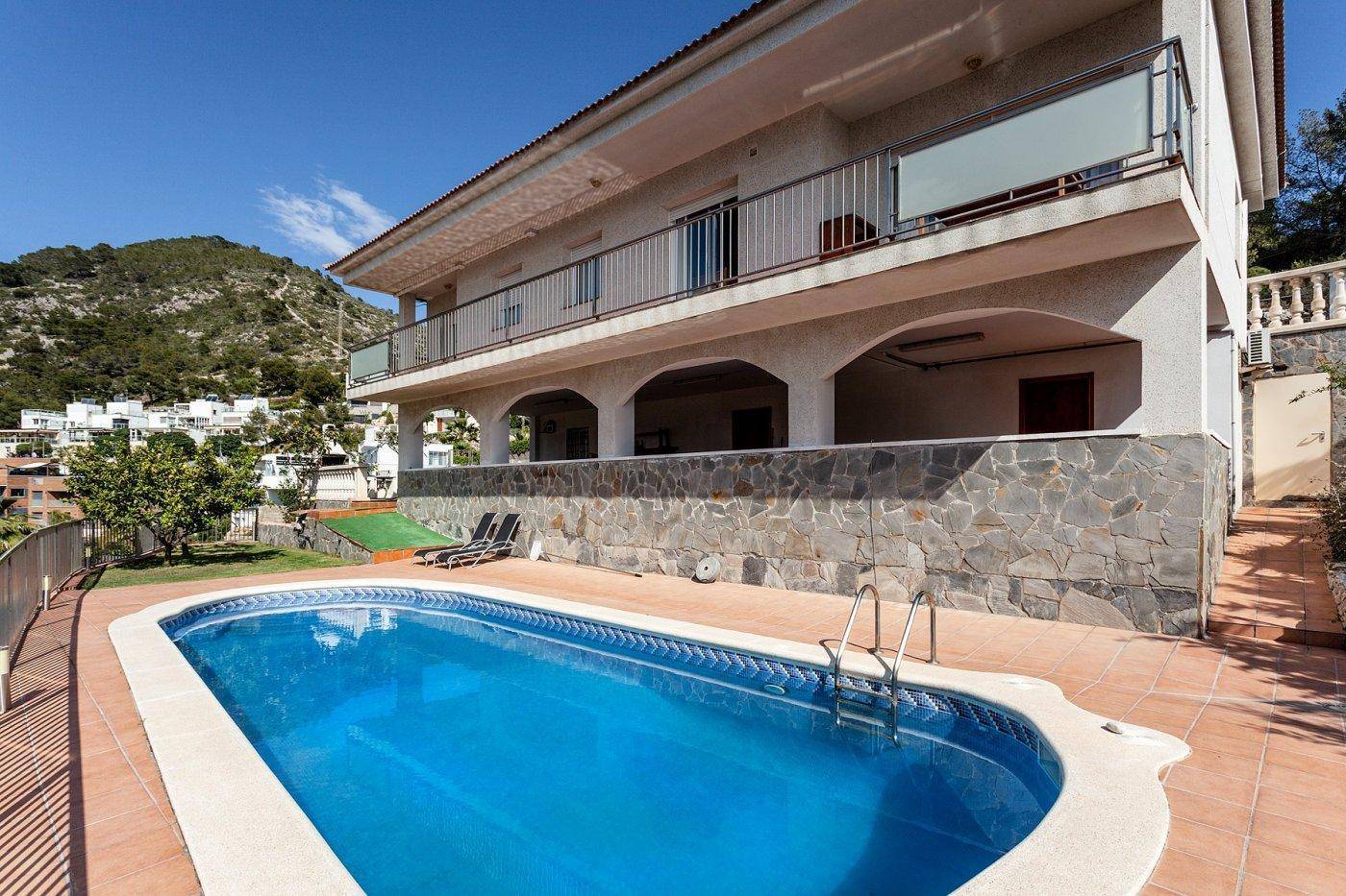 House à Sitges, Barcelona, Espagne 4 chambres, 278 m2 No. 53101