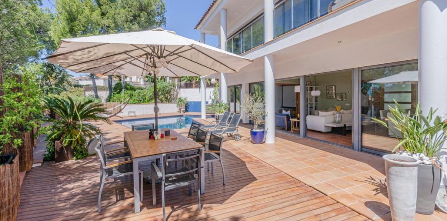 House Sitges, Barcelona, Espagne 4 chambres, 305 m2 No. 53283