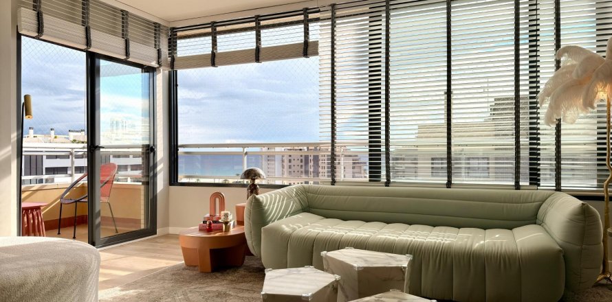 Penthauss Alicante, Spānijā 3 istabas, 180 m2 Nr. 109344