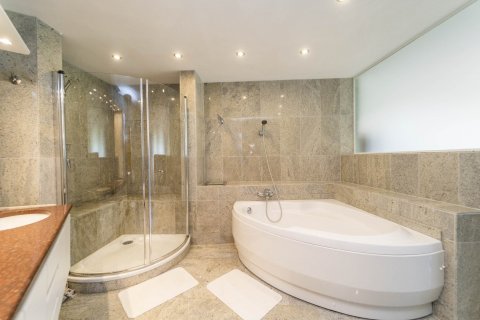 Сasa en venta Calpe, Alicante, España 6 dormitorios, 636 m2 No. 89361 - foto 17