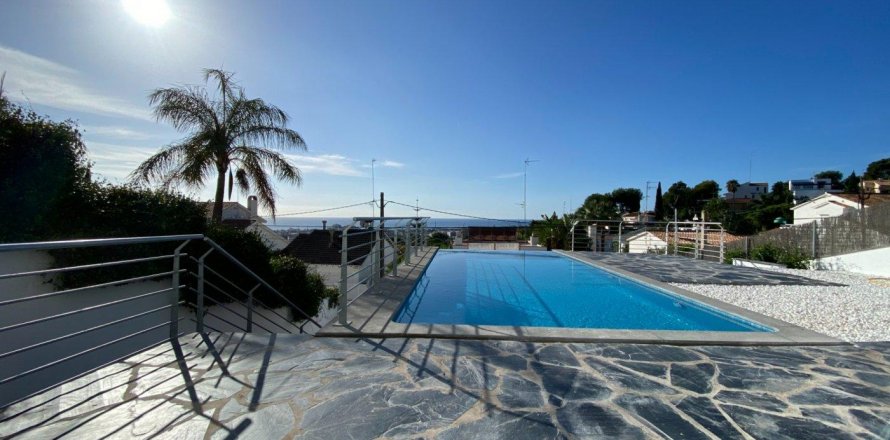 House Sitges, Barcelona, Spain 6 bedrooms, 368 sq.m. No. 21597