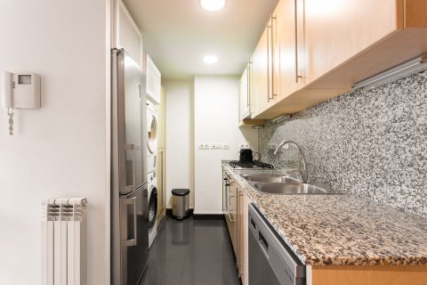 Apartamento en venta Barcelona, España 2 dormitorios, 86 m2 No. 60488 - foto 13