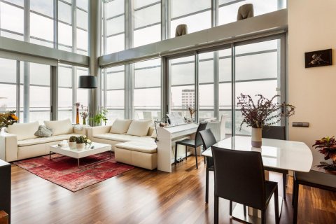 Apartamento en venta Barcelona, España 3 dormitorios, 223 m2 No. 22078 - foto 1