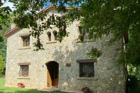 House for sale Girona, Spain 5 bedrooms, 228 sq.m. No. 35348 - photo 1