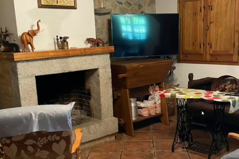House for sale Girona, Spain 5 bedrooms, 228 sq.m. No. 35348 - photo 4