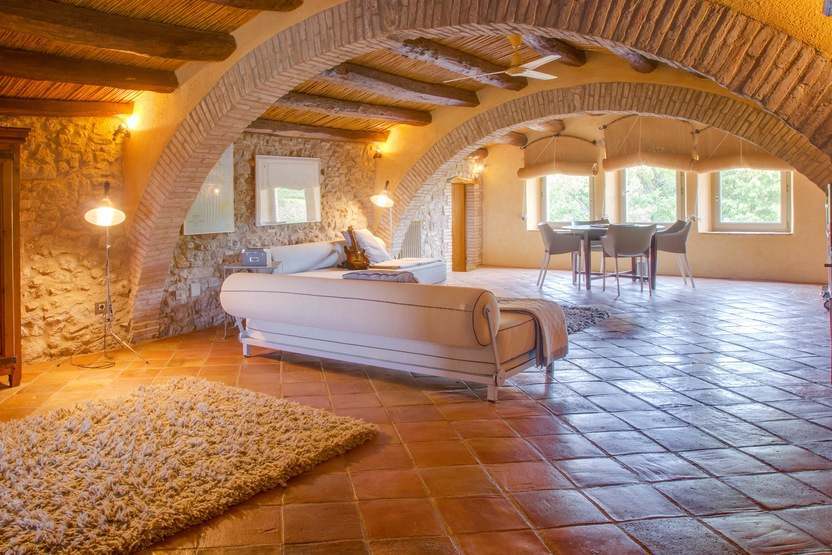 Casa a Girona, Spagna 5 camere da letto, 1200 mq. N° 22809