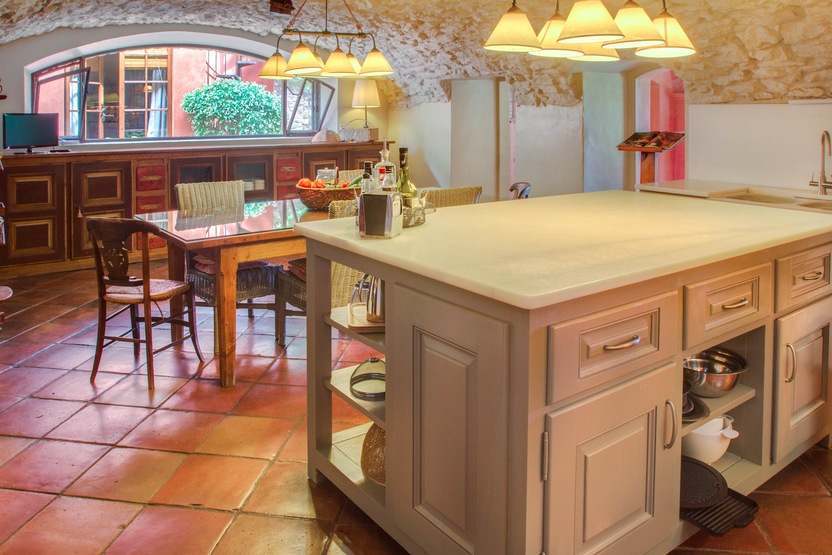 Casa a Girona, Spagna 5 camere da letto, 1200 mq. N° 22809