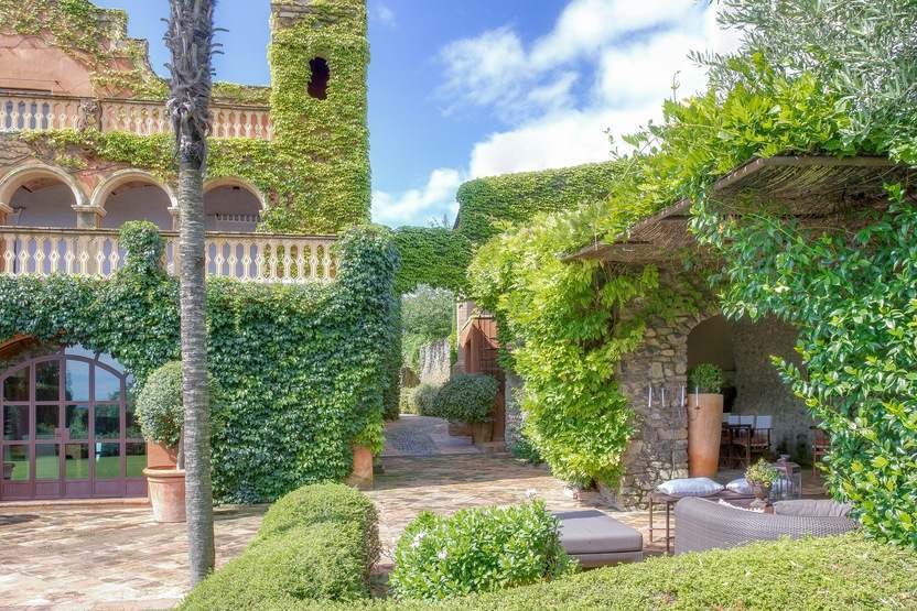 Casa a Girona, Spagna 5 camere da letto, 1200 mq. N° 22809