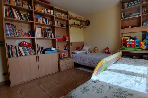 House for sale Girona, Spain 5 bedrooms, 500 sq.m. No. 35349 - photo 20