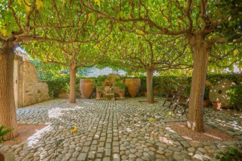 Hus till salu Girona, Spanien 4 sovrum, 450 kvm. Nr. 22812 - foto 13