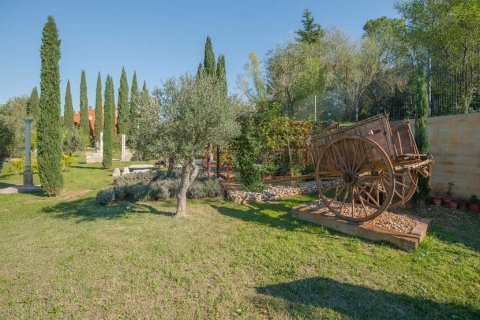 Hus till salu Girona, Spanien 4 sovrum, 450 kvm. Nr. 22812 - foto 15