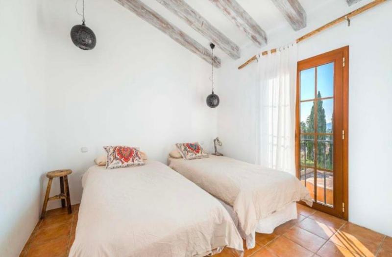 Villa in Santa Ponsa, Mallorca, Spain 3 bedrooms, 162 sq.m. No. 108949