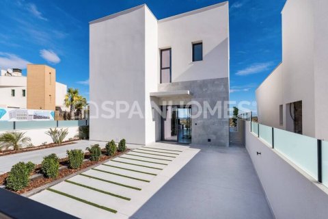 Villa till salu i Rojales, Alicante, Spanien 3 sovrum, 250 kvm. Nr. 48709 - foto 9