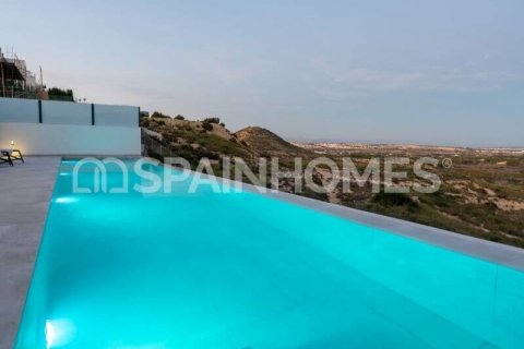 Villa till salu i Rojales, Alicante, Spanien 3 sovrum, 250 kvm. Nr. 48709 - foto 5