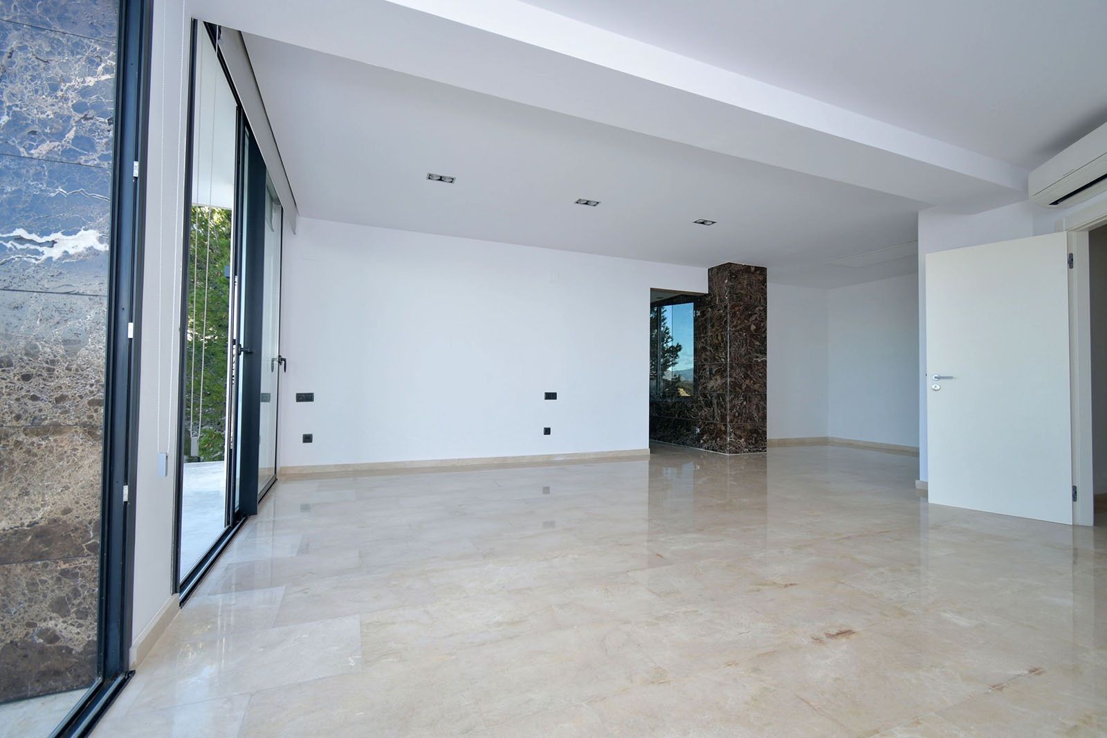 Willa w Altea, Alicante, Hiszpania 5 sypialni, 650 mkw. nr 95521