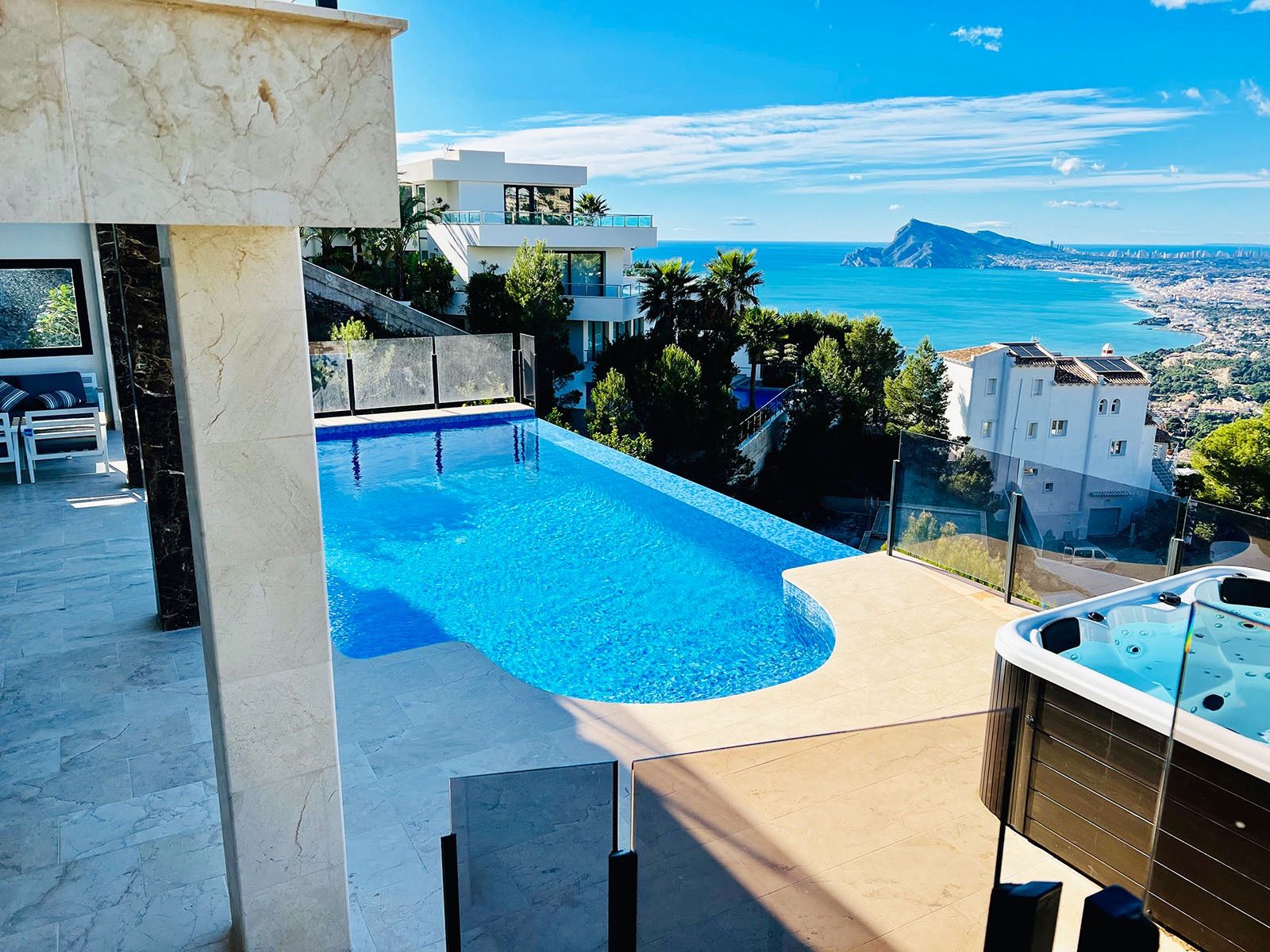 Willa w Altea, Alicante, Hiszpania 5 sypialni, 650 mkw. nr 95521