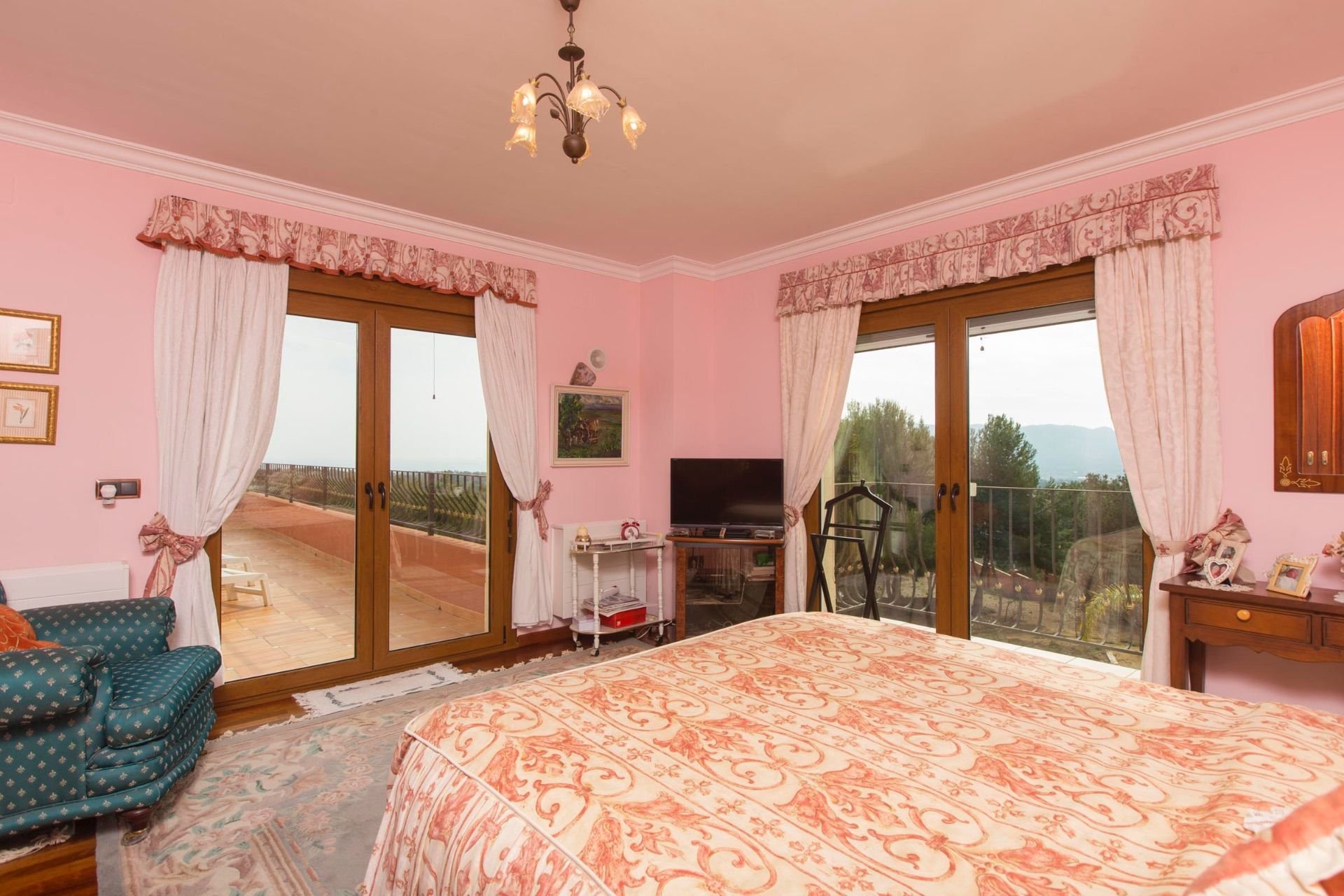 Вилла в Л'Альбир, Аликанте, Испания 6 спален, 774м2 №95523