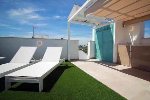 Bungalow for sale Pilar de la Horadada, Alicante, Spain 3 bedrooms, 78 sq.m. No. 117603 - photo 3