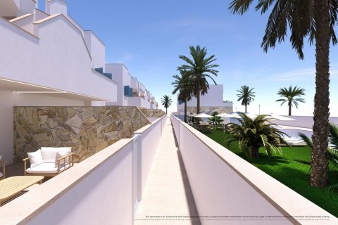 Bungalow for sale Pilar de la Horadada, Alicante, Spain 3 bedrooms, 78 sq.m. No. 117603 - photo 8