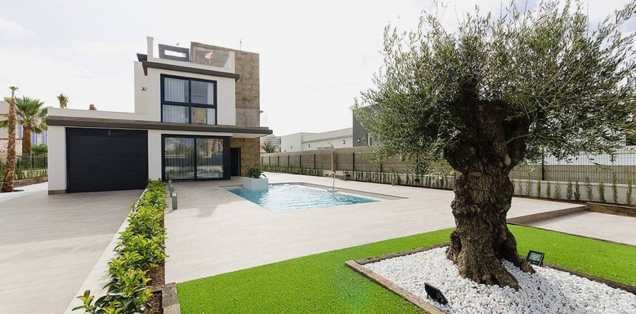 Villa en Dehesa De Campoamor, Alicante, España 4 dormitorios, 239 m2 No. 117776