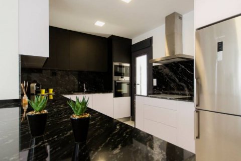 Продажа виллы в Ориуэла, Аликанте, Испания 3 спальни, 239м2 №117776 - фото 6