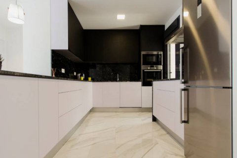 Продажа виллы в Ориуэла, Аликанте, Испания 3 спальни, 239м2 №117776 - фото 7
