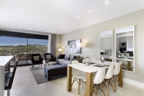 Apartment for sale Estepona, Malaga, Spain 2 bedrooms, 140 sq.m. No. 21730 - photo 1