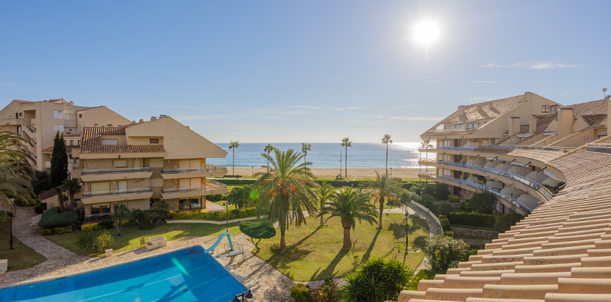 Apartamento Calonge, Gerona, España 4 dormitorios, 119 m2 No. 93261