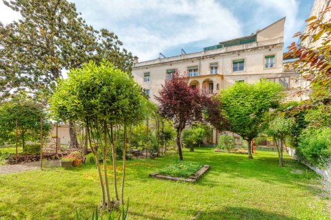 Продажа квартиры Жирона, Герона, Испания 3 спальни, 280м2 №21399 - фото 1