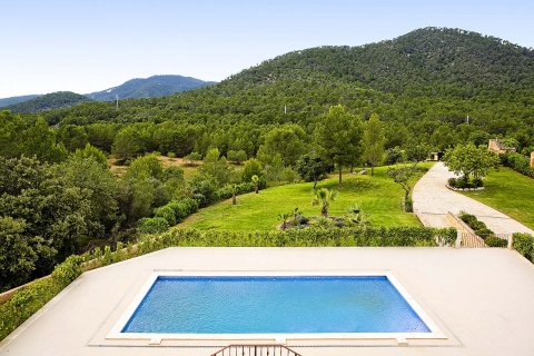 Finca for sale Santa Maria Del Cami, Mallorca, Spain 5 bedrooms, 423 sq.m. No. 112045 - photo 1