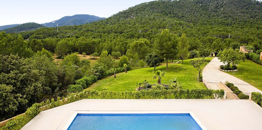 Finca Santa Maria Del Cami, Mallorca, Spain 5 bedrooms, 423 sq.m. No. 112045