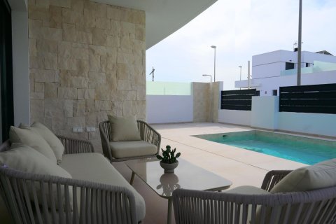 Villa for sale in Dolores, Alicante, Spain 3 bedrooms, 133 sq.m. No. 114381 - photo 10
