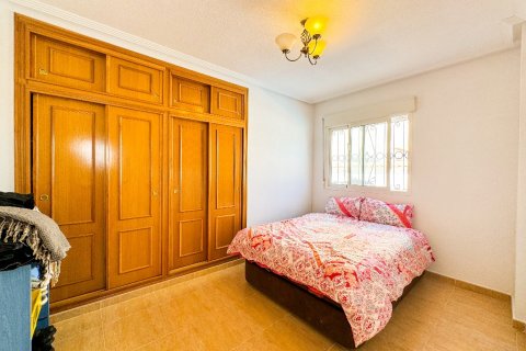Villa for sale Punta Prima, Alicante, Spain 4 bedrooms, 193 sq.m. No. 114371 - photo 20