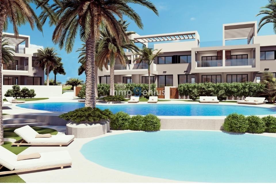 Bungalow in Torrevieja, Alicante, Spanien 2 Schlafzimmer, 131 m2 Nr. 81569