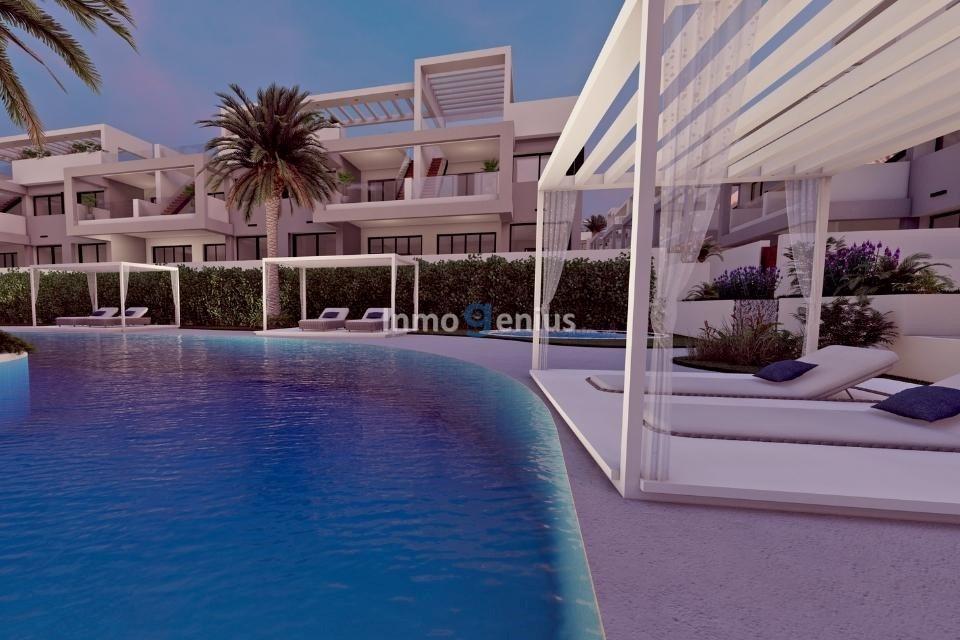 Bungalow in Torrevieja, Alicante, Spanien 2 Schlafzimmer, 131 m2 Nr. 81569